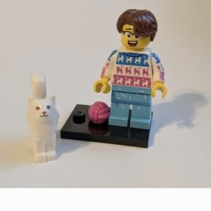 LEGO Minifigures Series 27 - Cat Lady